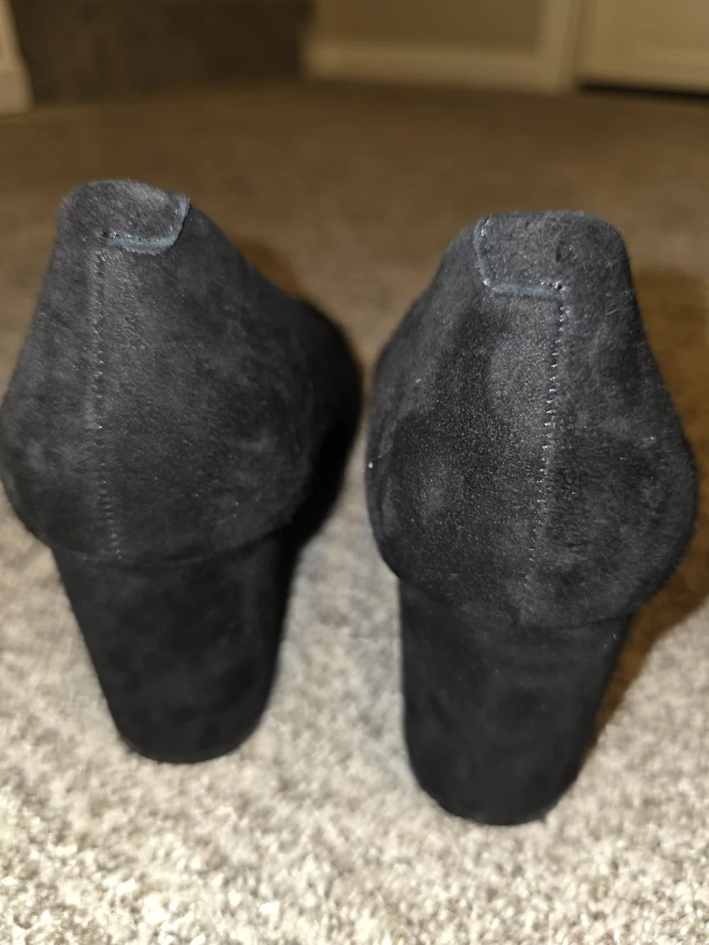 Aerosoles Women’s Black Suede Classic Pumps Size 8 With 3 Inch Heel